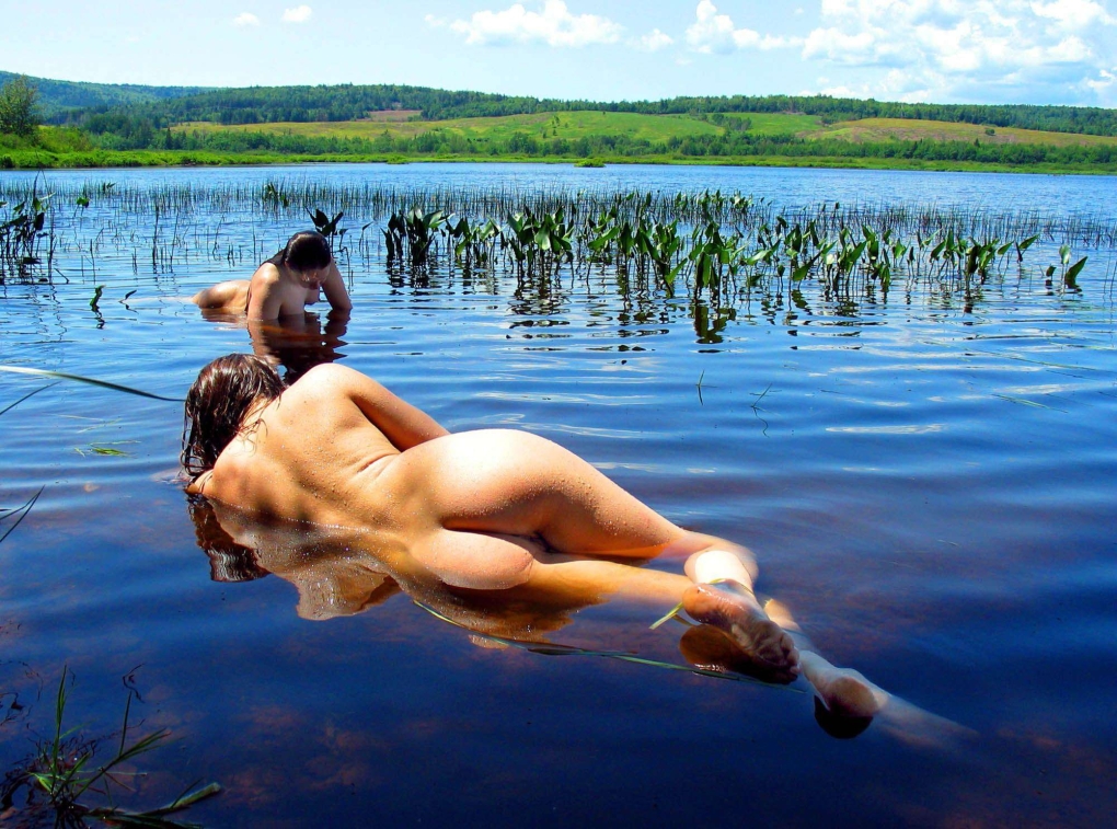 Эротическая фотосессия на озере