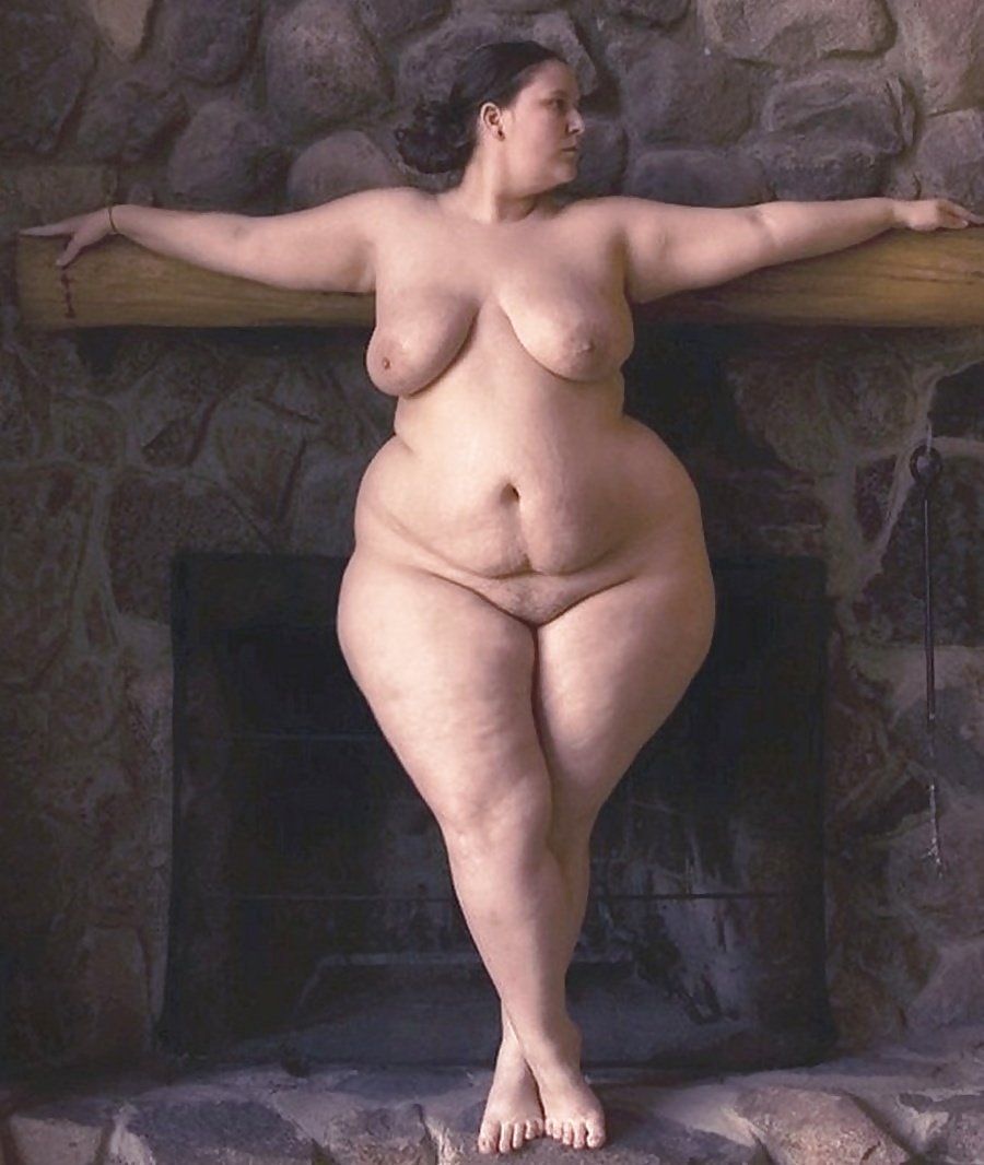 Пожилая дама с огромными сиськами