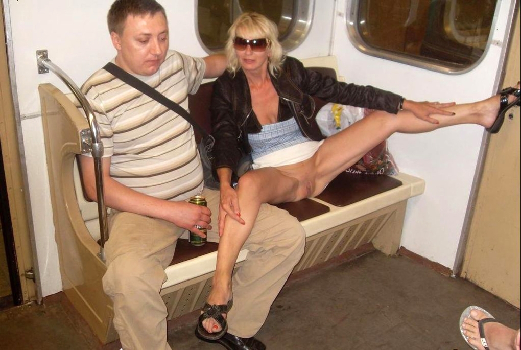 Голые пьяные бабы в метро
