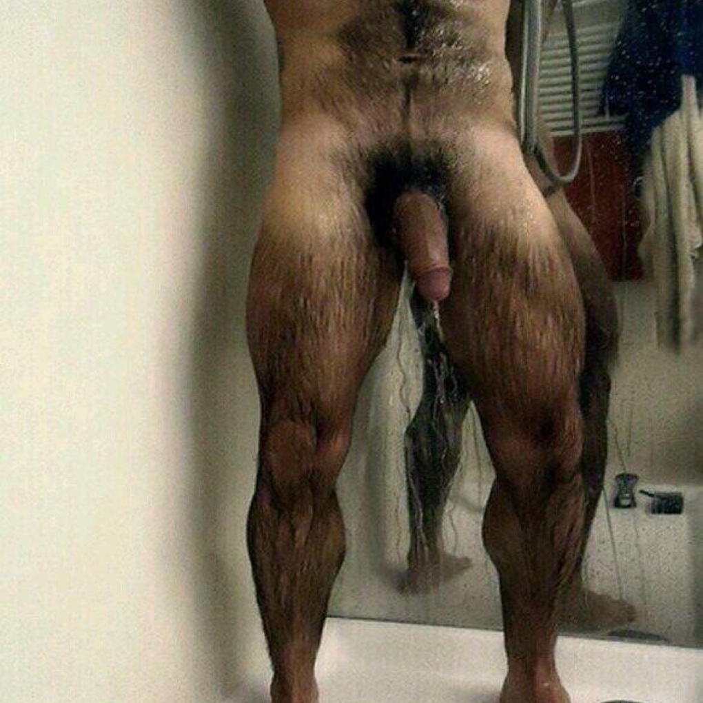 Волосатые ноги мужские голые