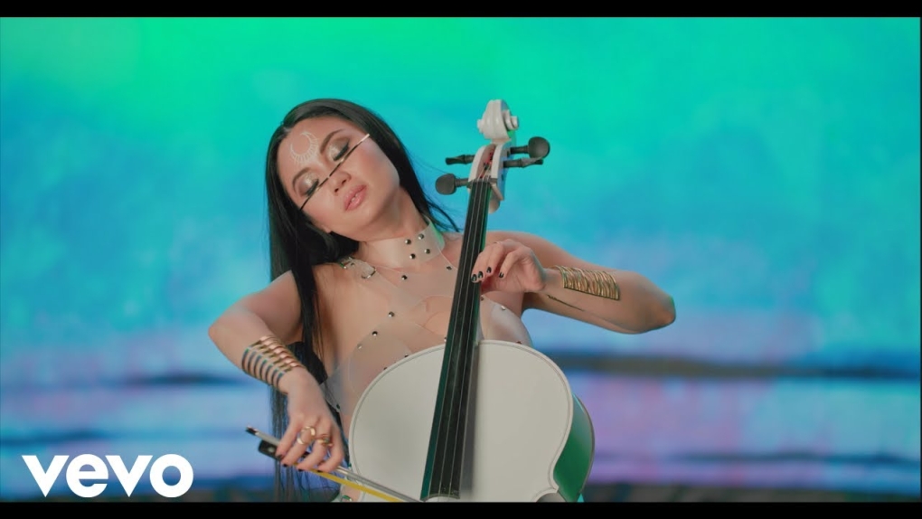 Christmas Cello