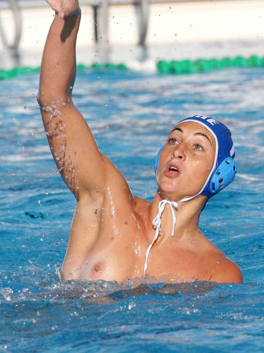 Женский спорт без трусов