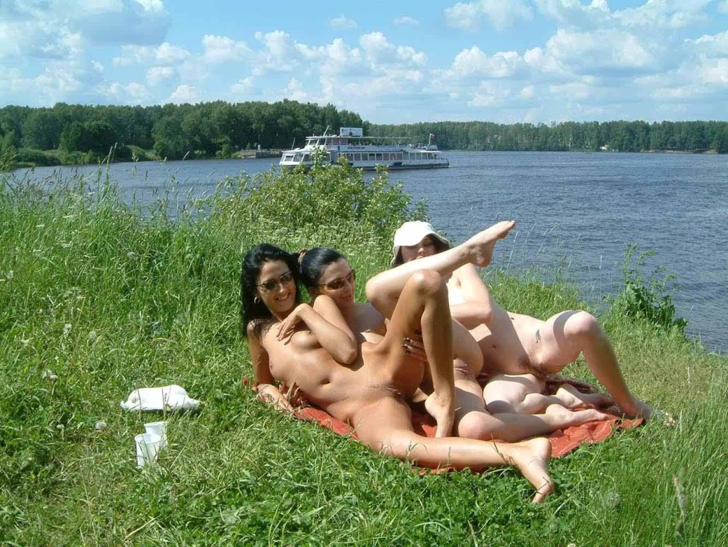 Свингеры на речке частное